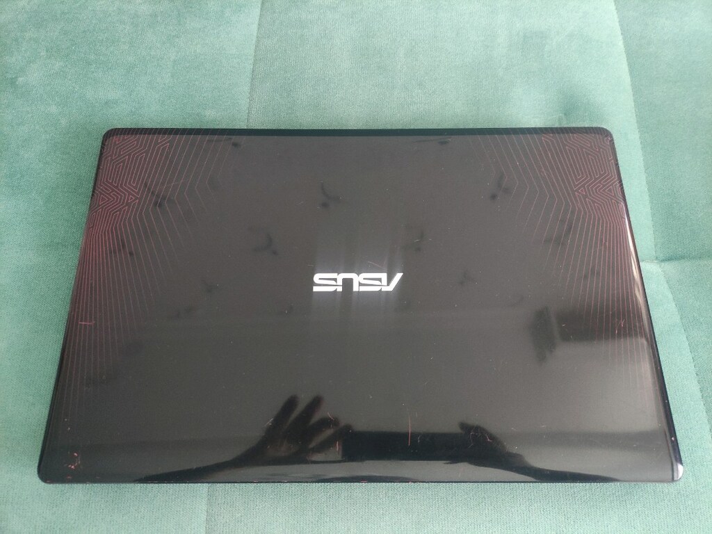 Asus i7 6700HQ / 16 ram /240 SSD/ 4g GB Ekran kart - 10