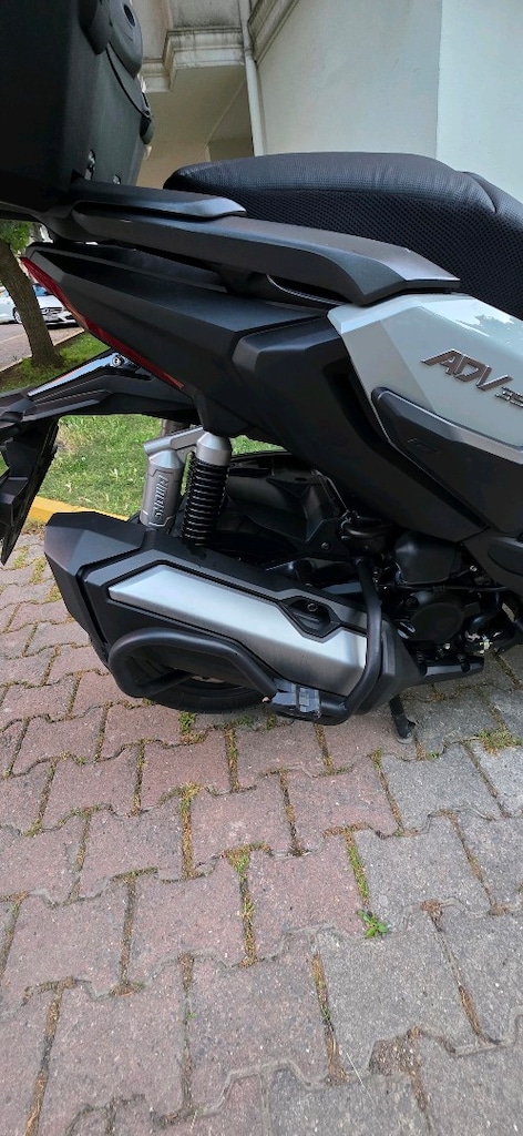 Honda ADV 350 - 3