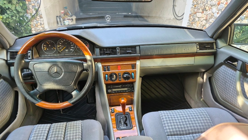 94 MODEL E200 - 5