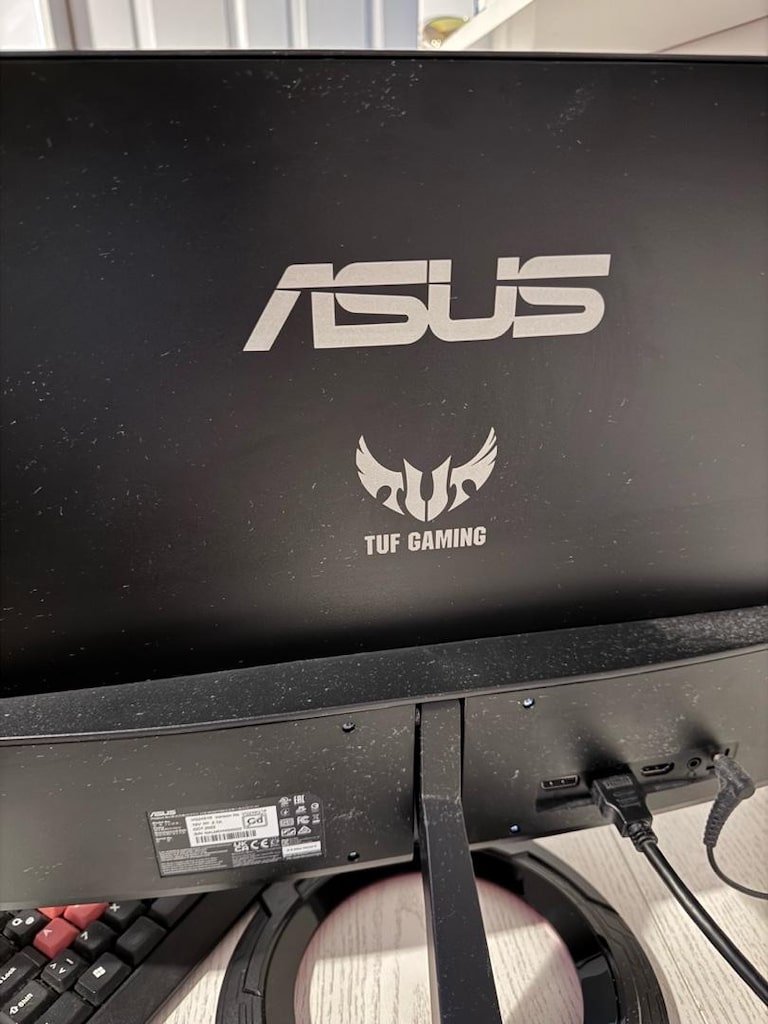 Cooler Master Kasa + Asus tuf gaming 165 hz monitör - 2