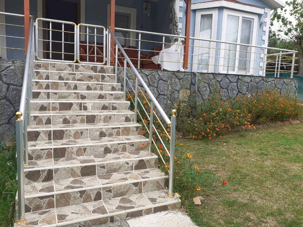 KORKULUK:KÜPEŞTE:MERDİVEN:FRANSIZ ÖNÜ: - 19