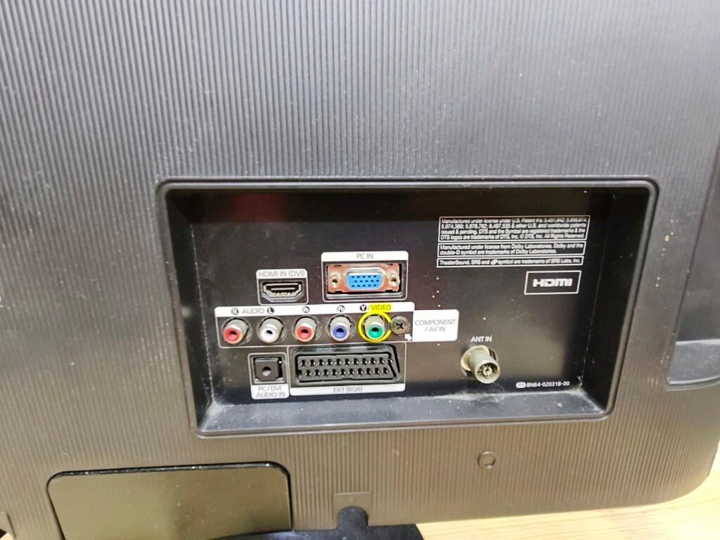 Samsung T24C300EW 24" Full HD Monitör/TV - Panel Arızalı - 3