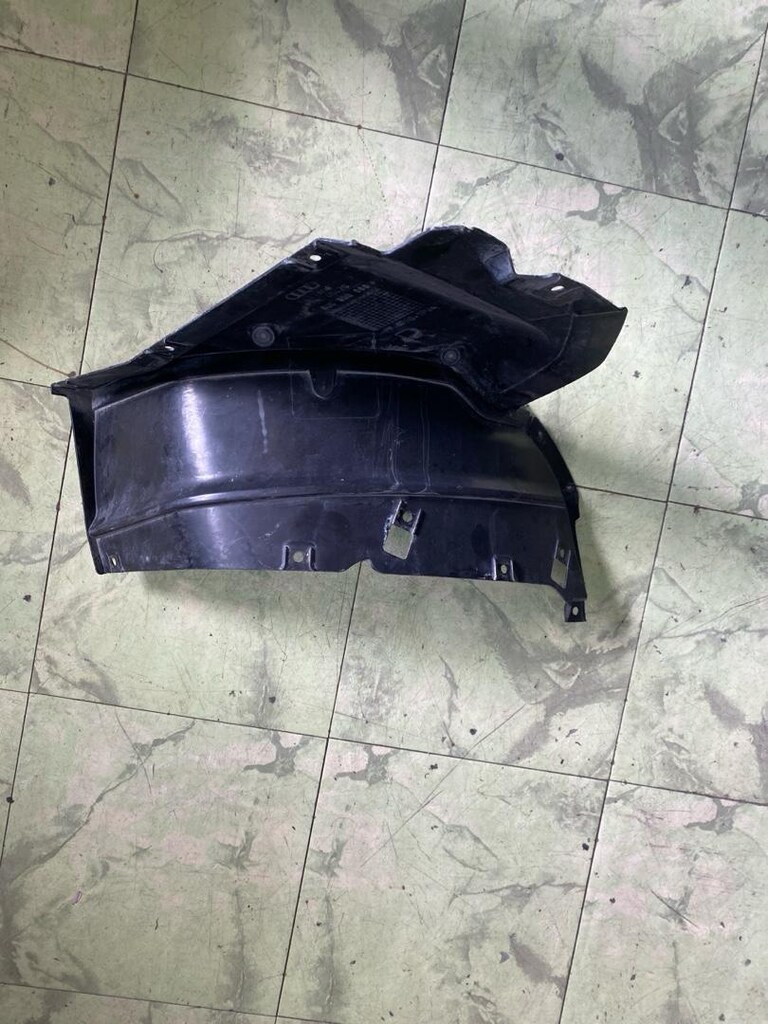 AUDİ Q3 SAĞ ÖNÜN ÖNÜ KÜÇÜK PARÇA ÇAMURLUK DAVLUMBAZI 8U0853888D - 2