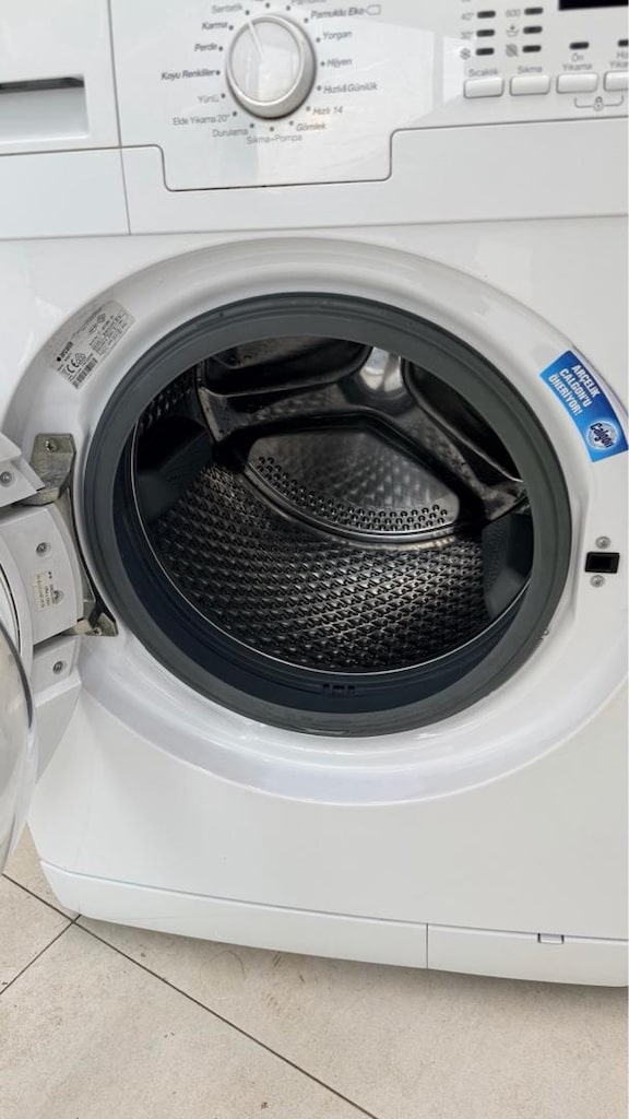 Arçelik 8 kg çamaşır makinası çok temiz sorunsuz çalışır durumda - 11