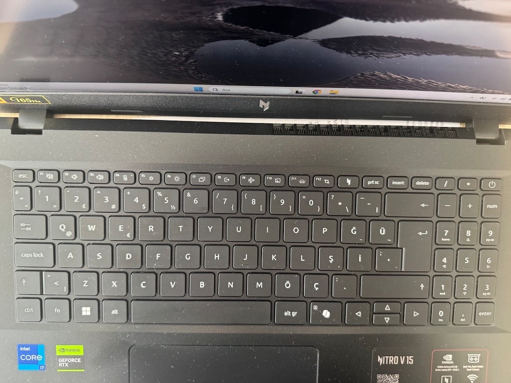 ACER PREDATOR *İ7 13620H İŞLEMCİ *16GB RAM *512GB SSD *RTX5060 8GB E.K - 5