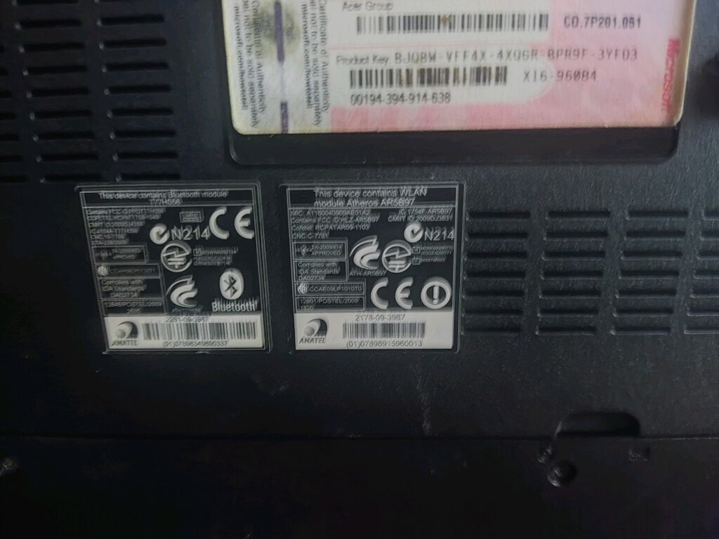Toshiba satalite L40 14h laptop - 4