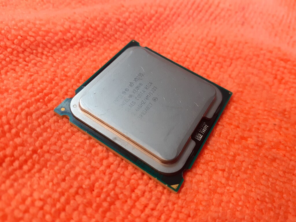 MODLU 4 Çekirdek işlemci Xeon E5335/8M/2.00 GHz/1333 MHz FSB - 3