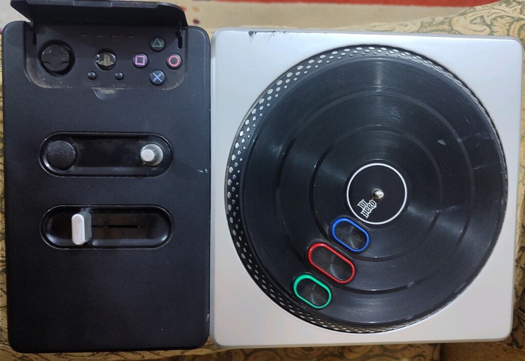 DJ HERO - 2