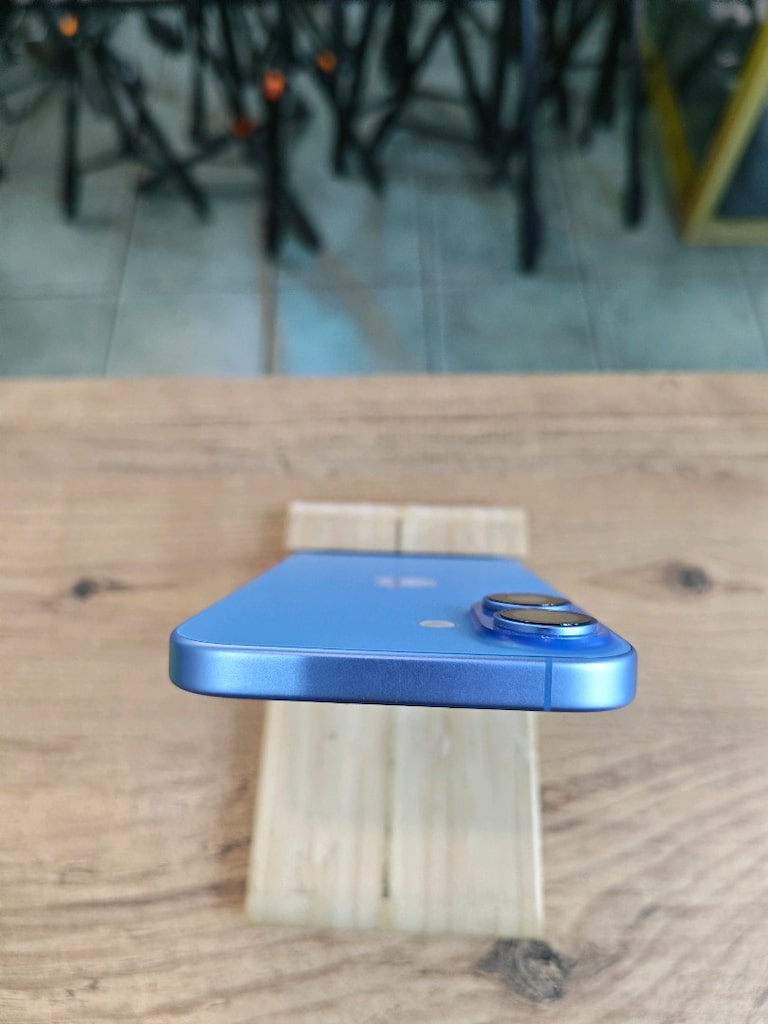 iPhone 16. - 3
