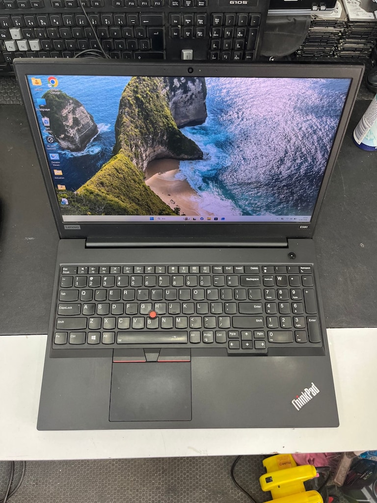 Lenovo ThinkPad E580 i7 16GB RAM 256GB SSD RX550 15.6" Full HD - 5