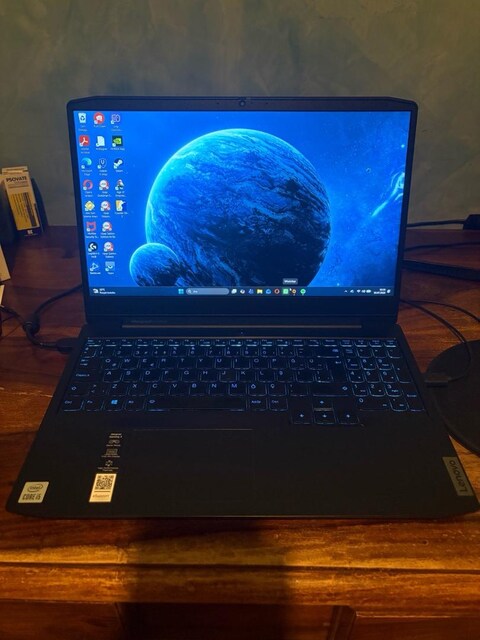 Lenovo IdeaPad Gaming 3 15IMH05 i5 8 GB 512 GB SSD Hediyeli