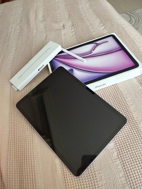 İPad Air M2 11 İnç 128 GB + Apple Pencil Temiz & Kutulu
