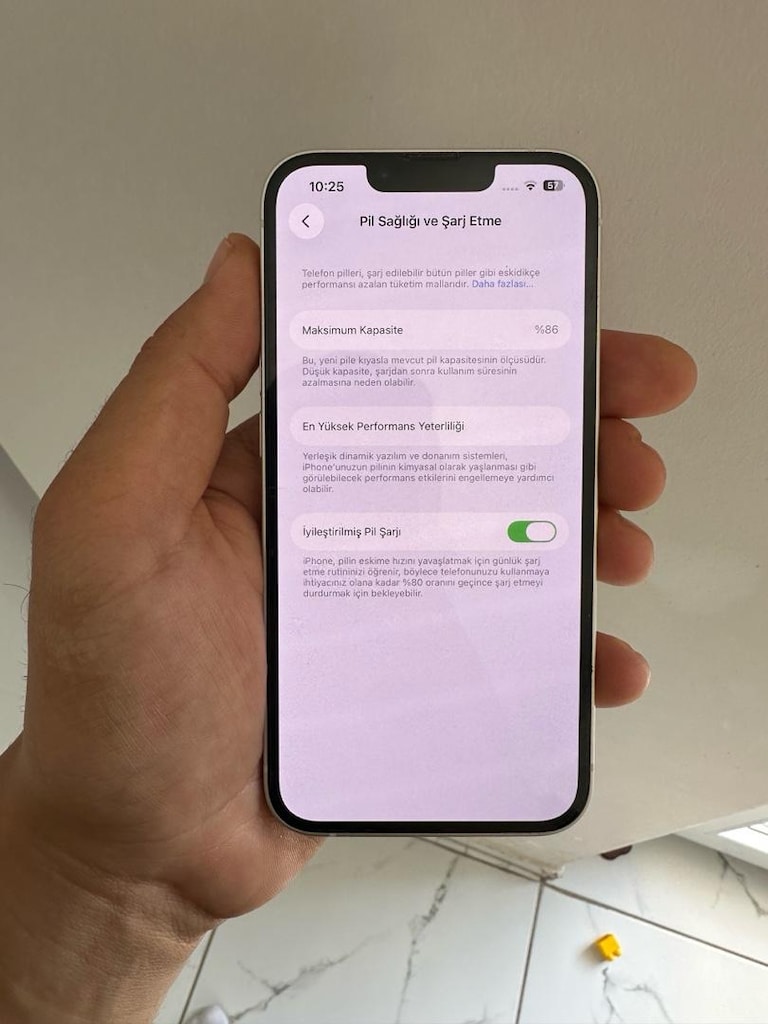 iPhone 13 128 gb garantili Ocak 2027 kadar vardır - 2