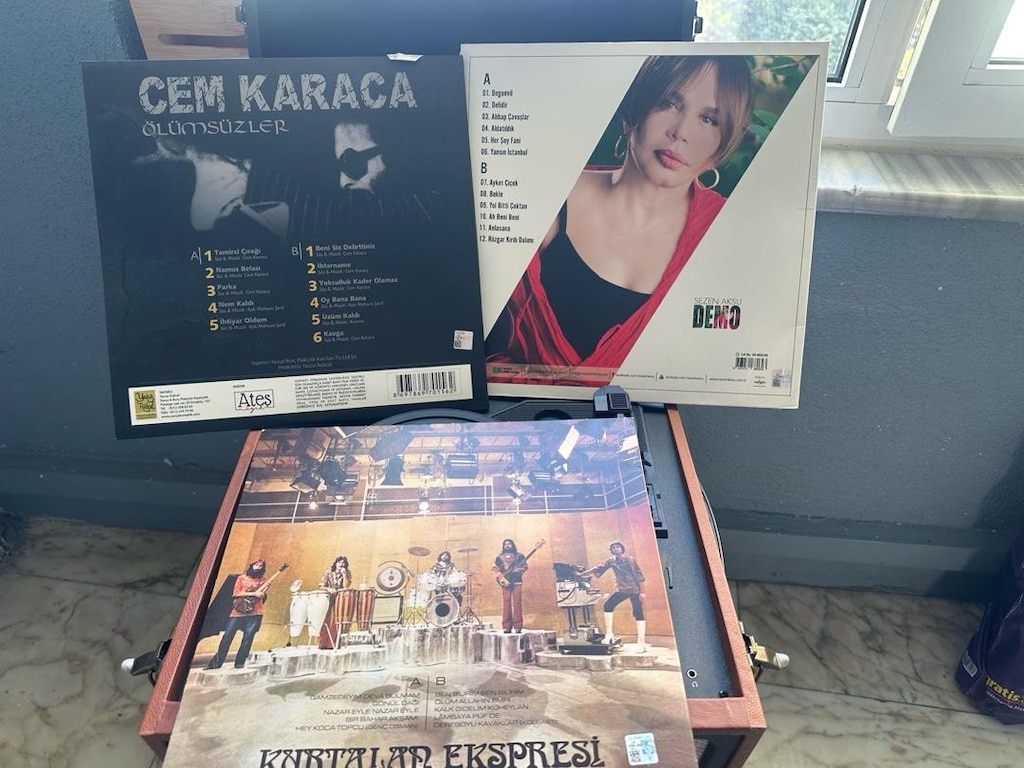 Pikap & Gramofon Mobilyası - 9