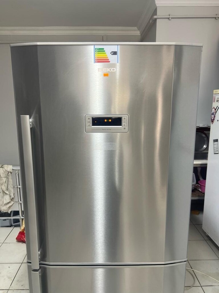 BEKO DİJİTAL XXL INOX BUZ YAPMA ÖZELLİĞİ - 2