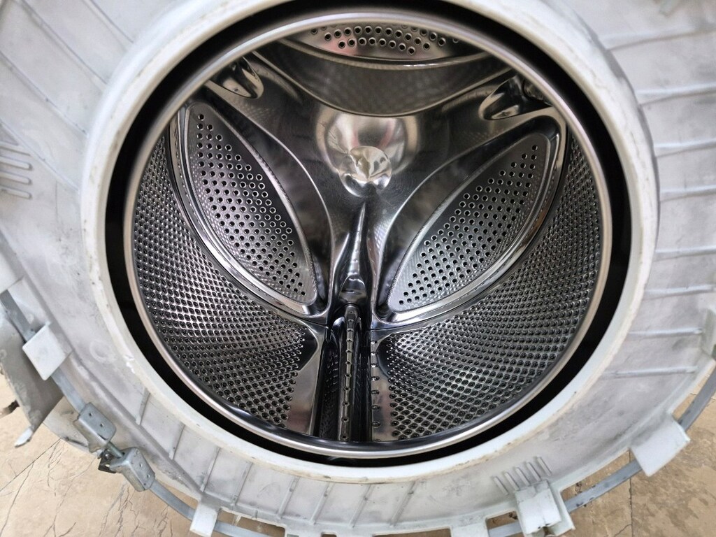 Bosch WAE16261TR Çamaşır Makinesi Kazan Tambur Üç Ayak - 4