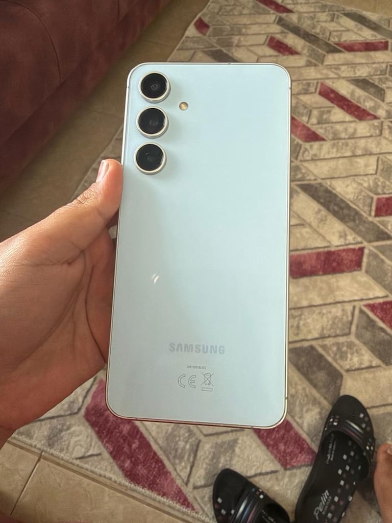 Samsung s24 fe yurt içi 256 gb - 2