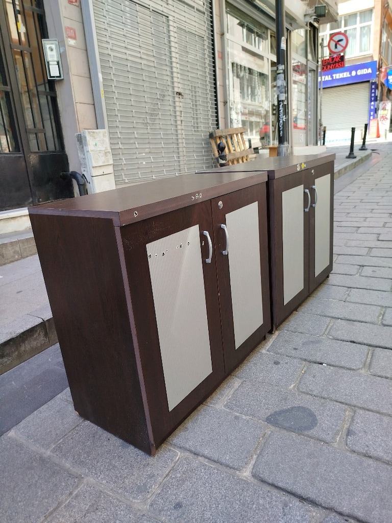 2 adet 2 kapılı yarım boy raflı dolap - 2