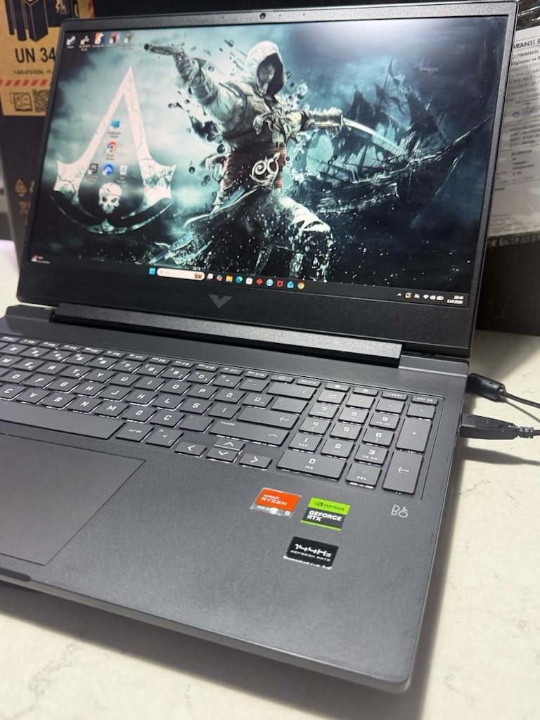 HP VİCTUS RTX4050 RYZEN İŞLEMCİ KUTULU TEMİZ TELEFON TAKASI DÜŞÜNÜLÜR - 2