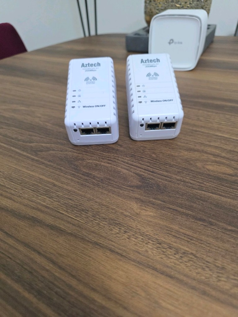 Aztech HomePlug Enerji hatti ile internet çoğaltma