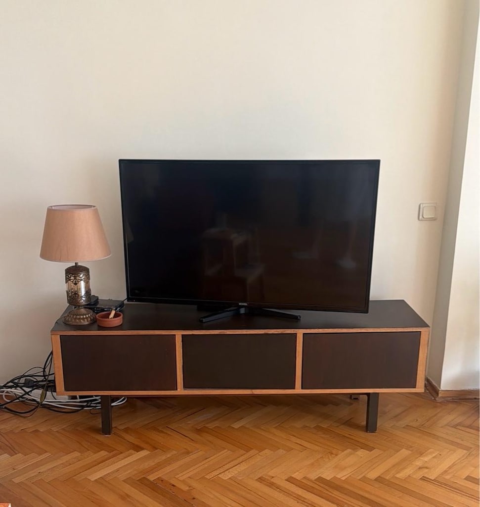 Ikea TV Unitesi