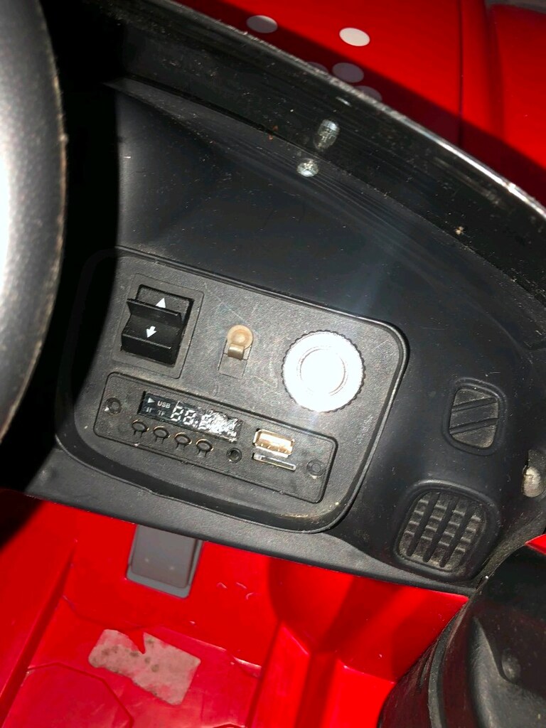 Dolu kırmızı Akülü araba - 4