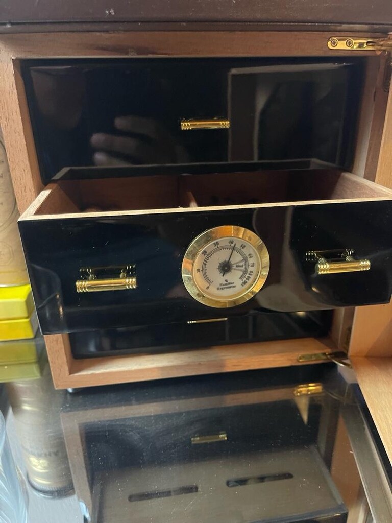 Cohiba özel üretim 3 Çekmeceli ve Nem ölçerli - 3