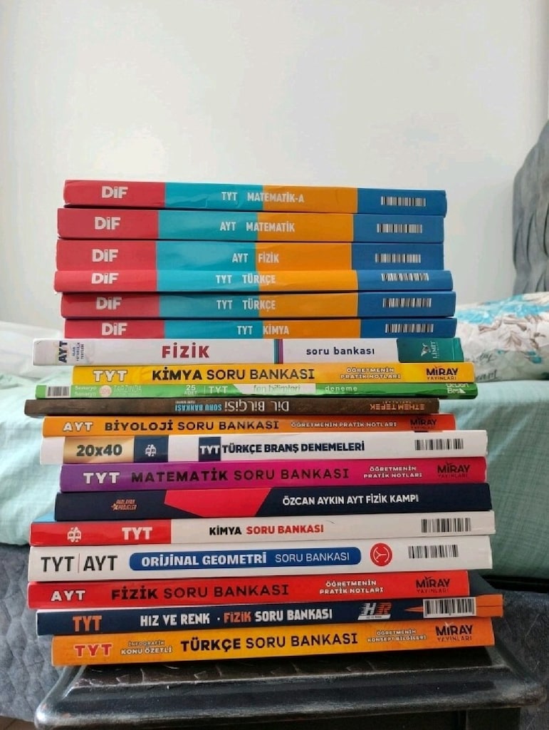 YKS ACİL! SATILIK KİTAP PAZARLIK VAR