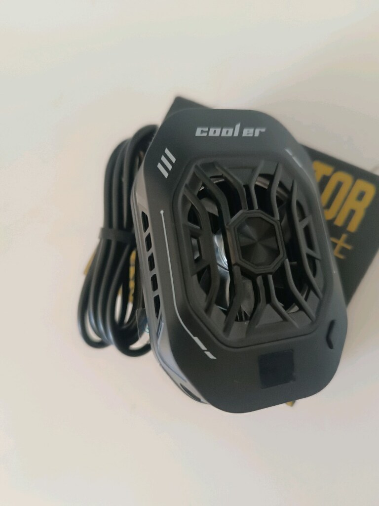 Cooler F25 RGB Telefon Soğutucu Şık ve Modern Tasarım - 3