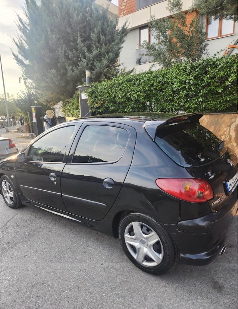 Peugeot 206+