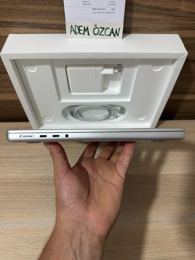 MacBook Pro / M2 Max / 14 inç / 32 GB Ram / 1 TB Ssd - 6