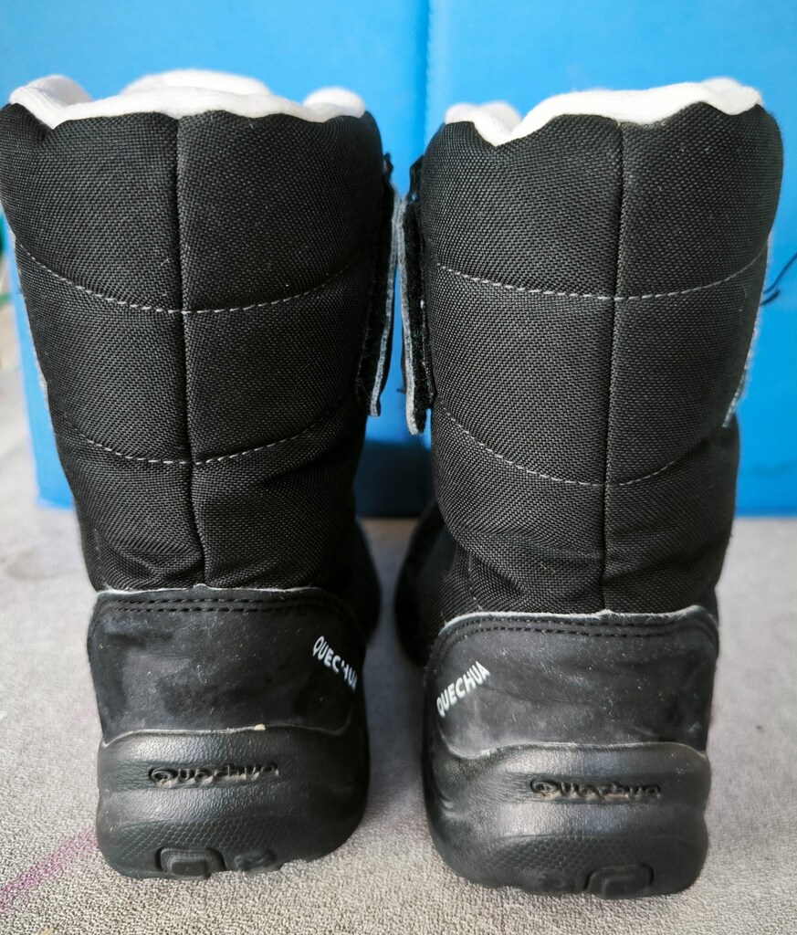 Decathlon Quechua model "Waterproof" cocuk botu - 2