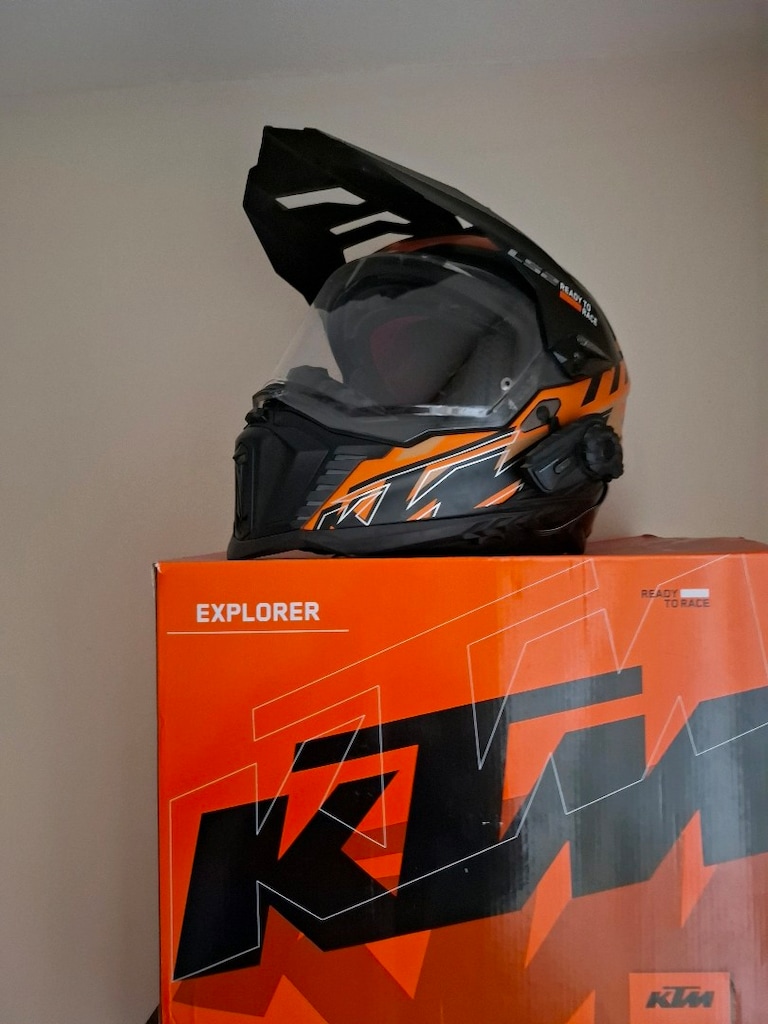 KTM EXLORER KASK L BEDEN 59 60 TEMİZ SIFIR AYARINDA +İNTERCOM KN - 6
