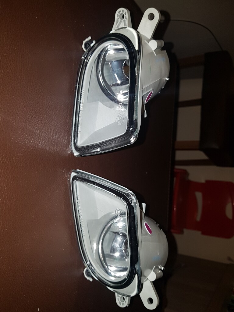 VOLVO V50 Ön Sağ ve Sol Sis Farı Takımı 2005-2007 yılları arası. - 10