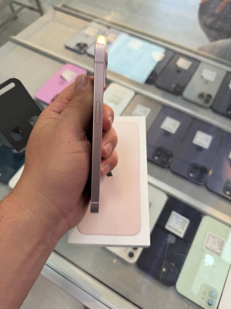İPHONE 13 128 GB HAFIZA 1 AY GARANTİLİ PİL DURUMU 78 1 2 NAZARLIK VAR - 4