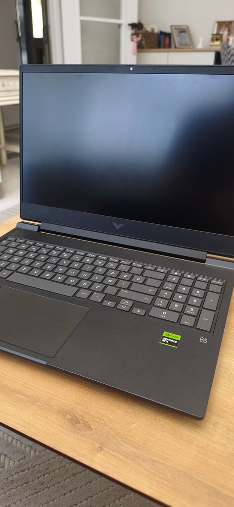 ÖZEL ÜRETİM HP Victus 16, 32gb Ram, RTX 4050, Ryzen 7 7840HS, 1TB - 2