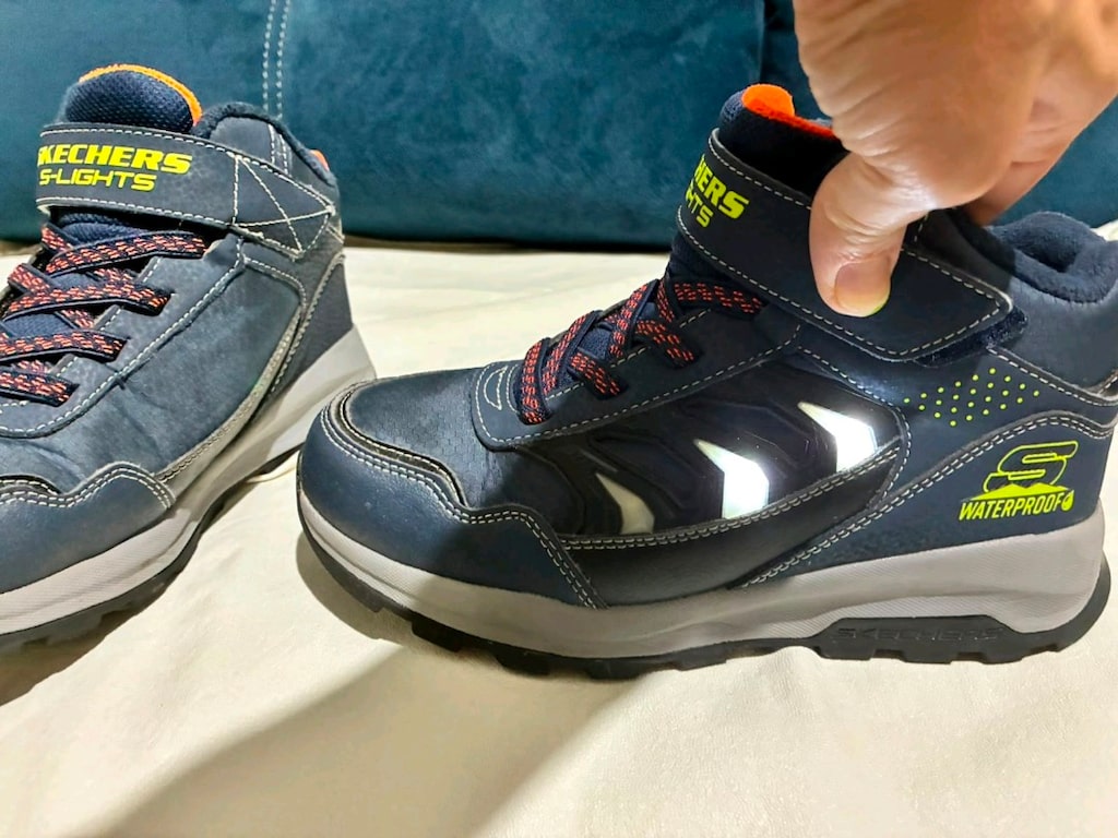 Skechers S-Lights Erkek Çocuk Su Geçirmez Işıklı Bot - 7