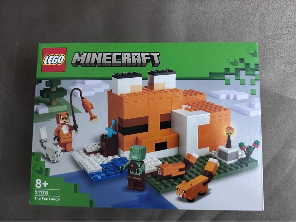 Lego Minecraft Tilki kulübesi - 3