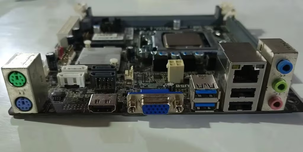 ECS H81H3-I Mini-ITX Anakart + i3 4160 İŞLEMCİ SET LGA 1150 PİN - 2