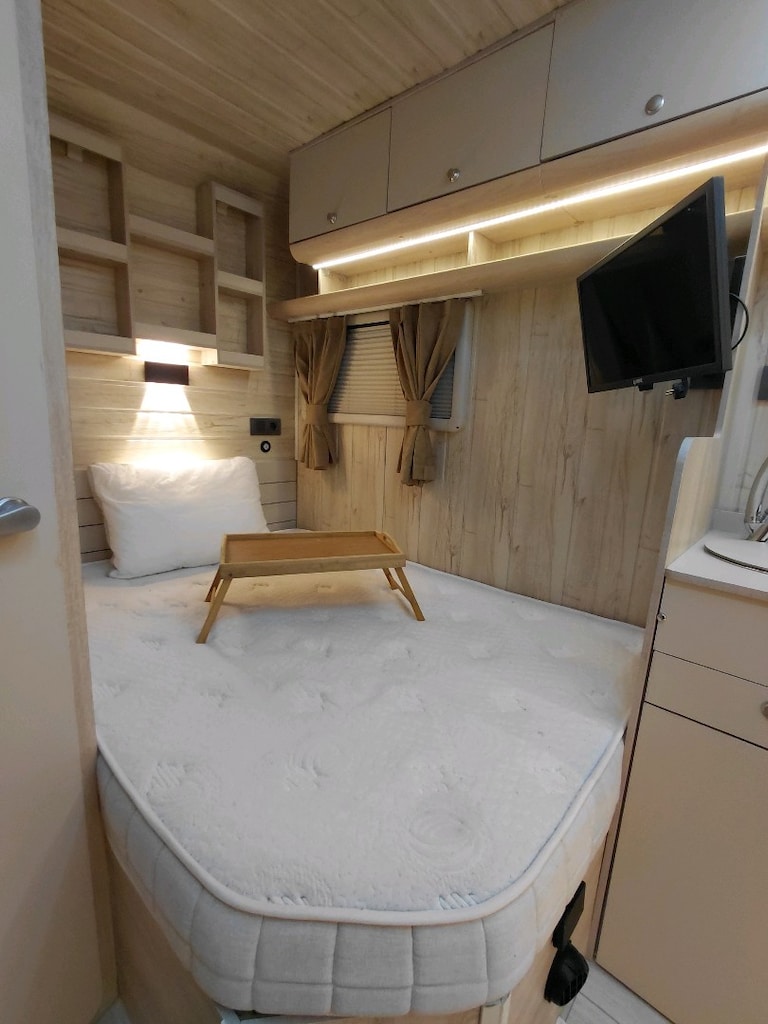 karavan - 2