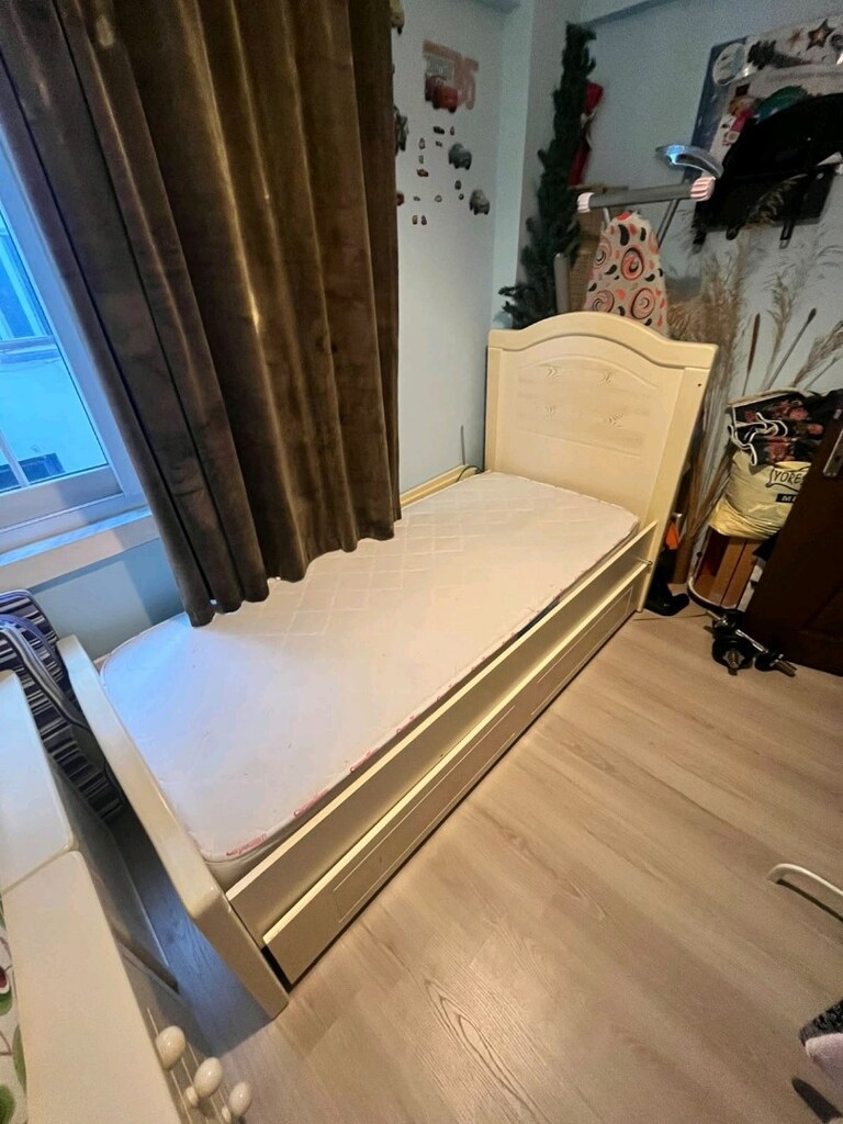 Tamamı mdf büyüyen beşik şifonyer ve komodinler - 7