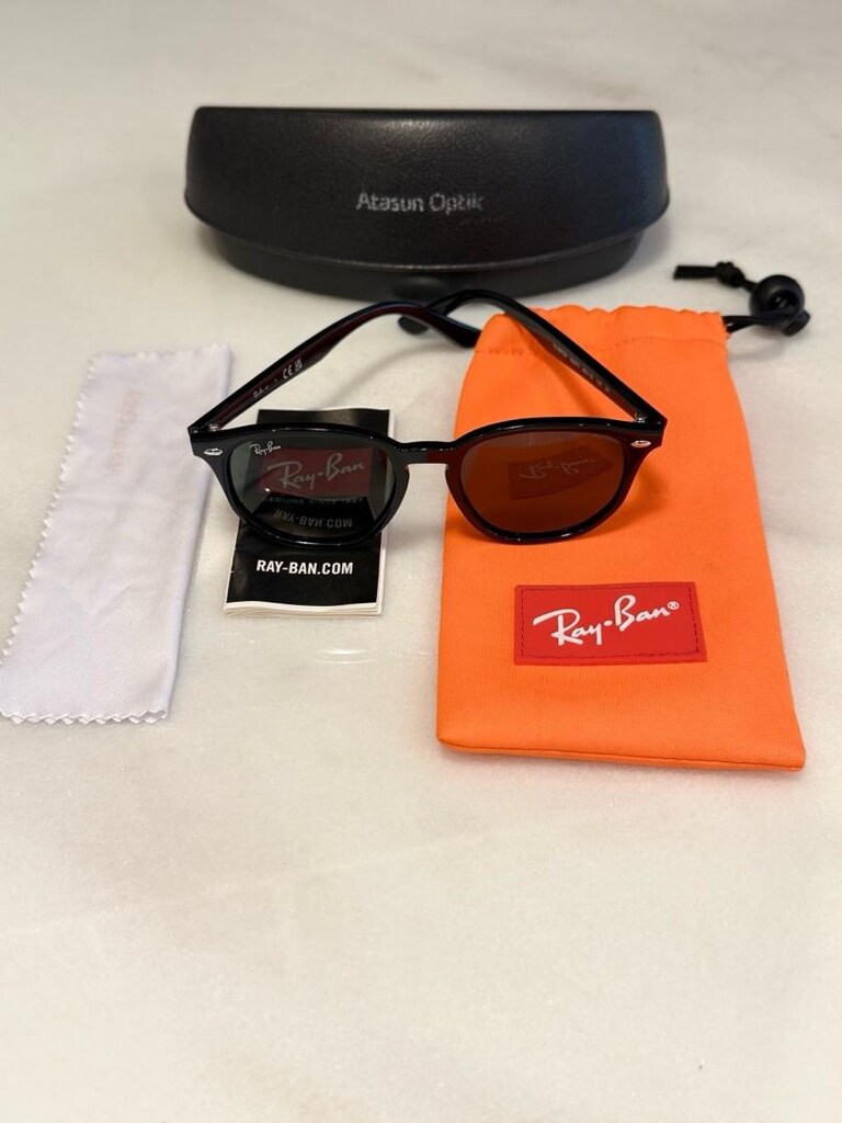 Ray-Ban Junior RB9070S Kids güneş gözlüğü 46 16 130 orjinal çiziksiz