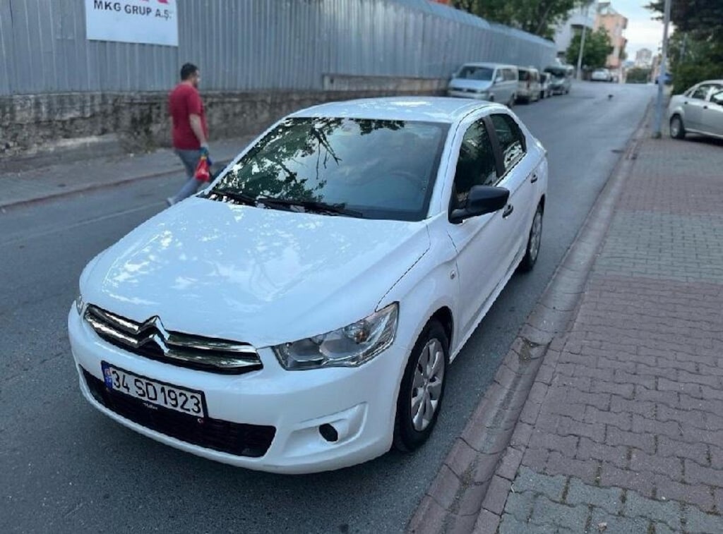 Citroen C-ELYSEE 1.6 HDI DEĞİŞENSİZ TEMİZ AİLE ARACI - 2