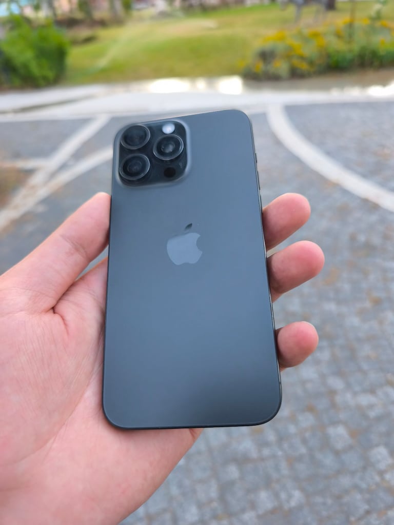 İPHONE 15 PROMAX 1 TB - 2