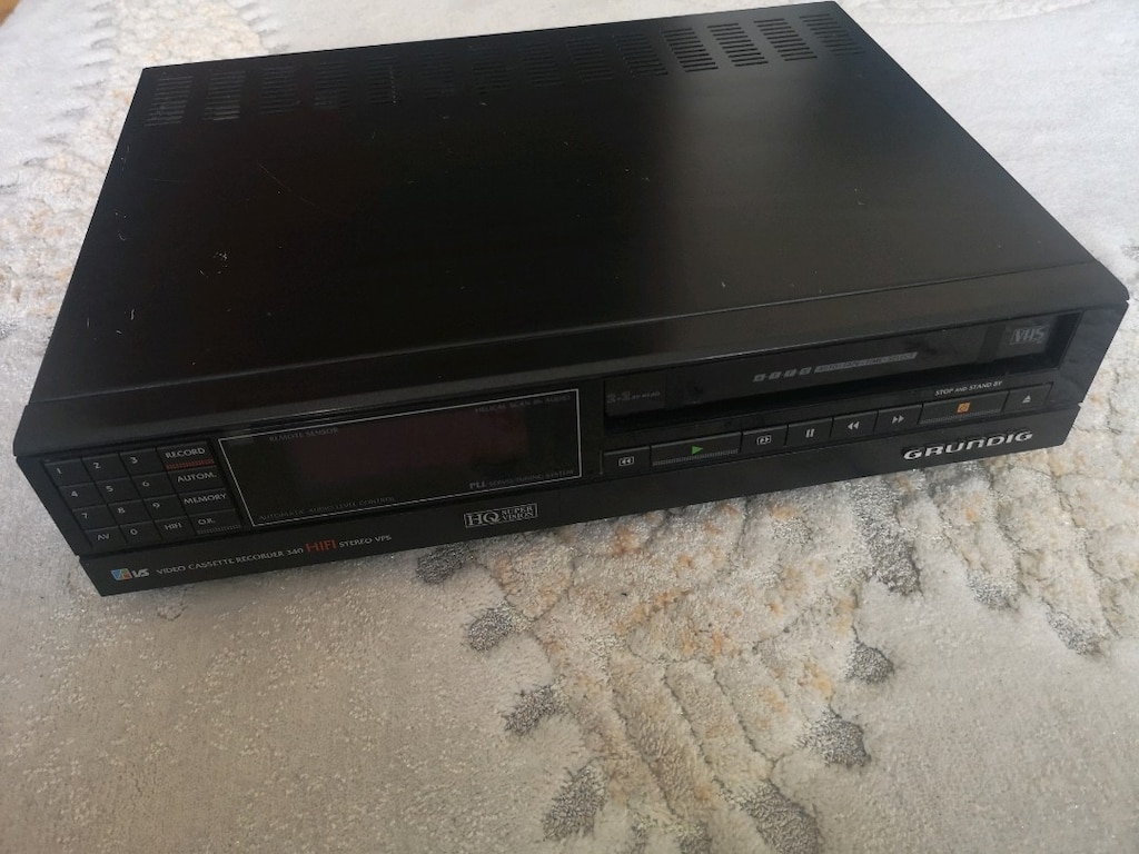 Video kaset oynatici Grundig - 2