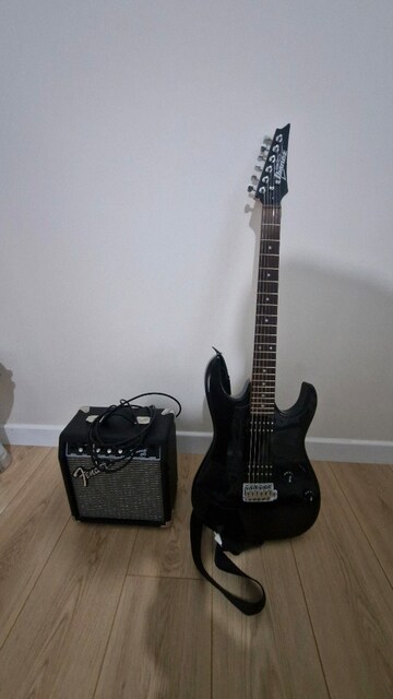 Elektro Gitar ve Amfi Tam Set