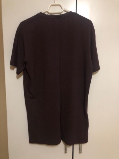 V yaka T-shirt