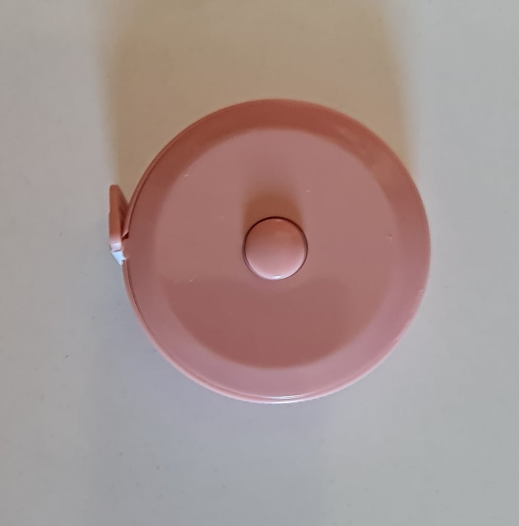 1,5 m. Otomatik sargılı mezura. Dikiş ve terzilik cetveli. PEMBE. - 11