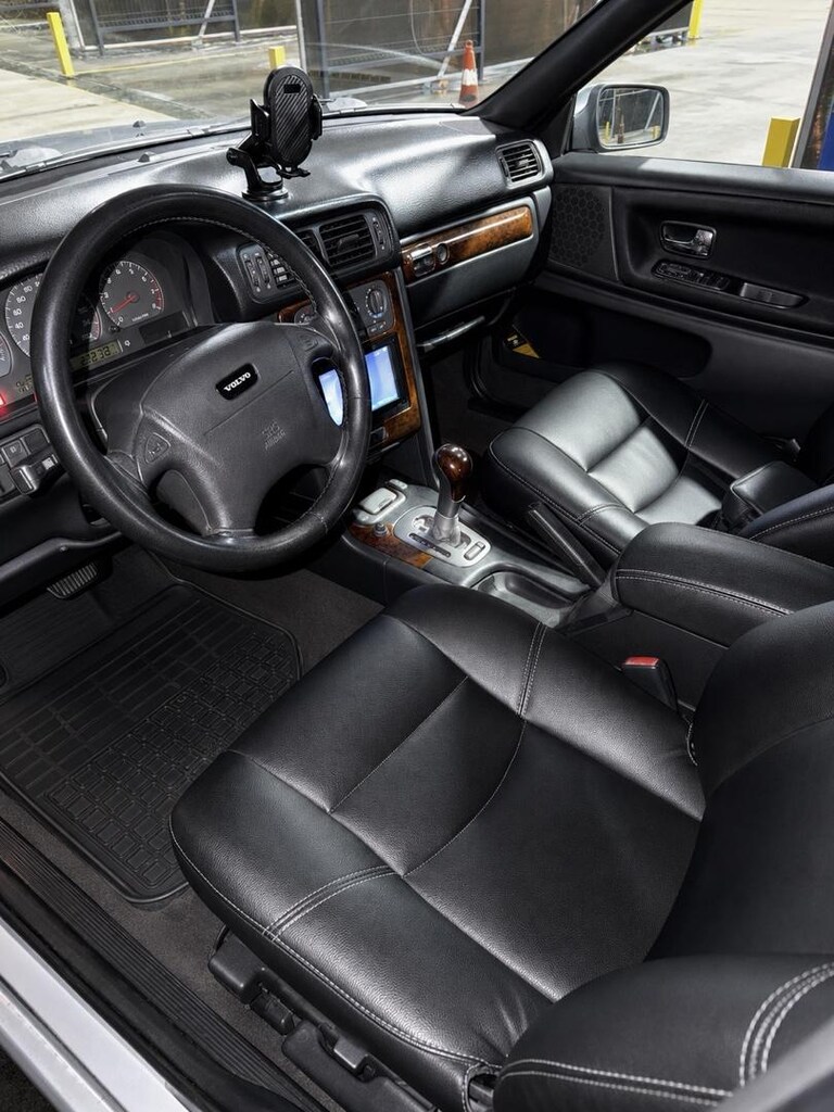 İSVEÇ TANKI VOLVO S70 - 7