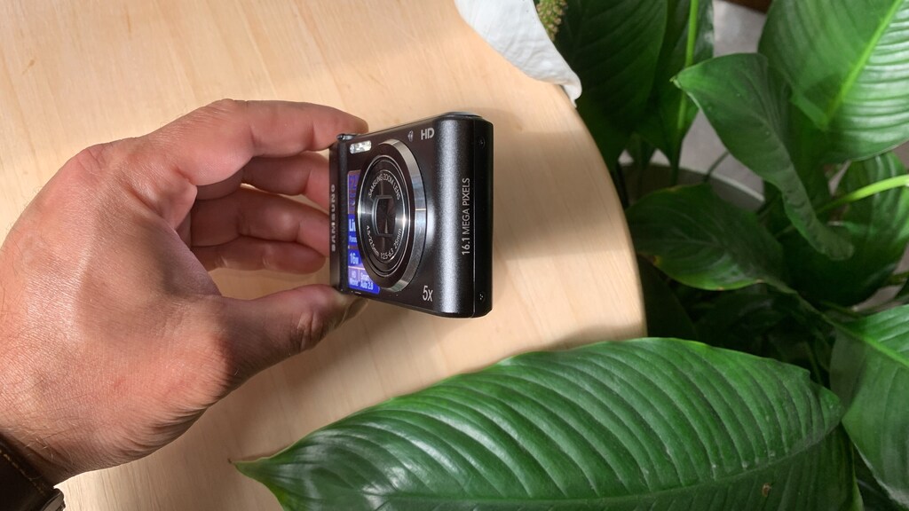 Samsung ST68 - Vintage Dijital Fotoğraf Makinesi - Mat Siyah Aluminyum - 4